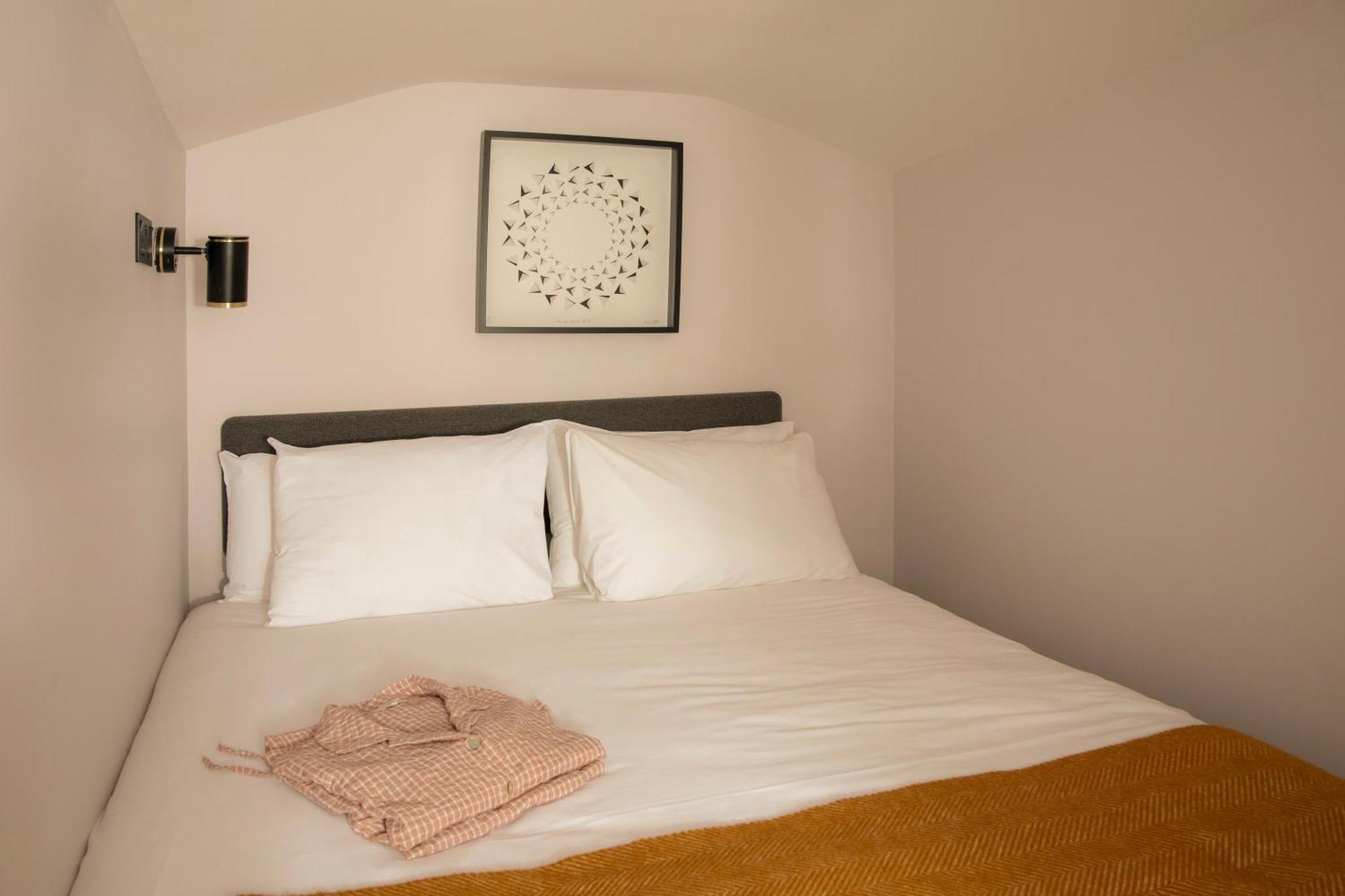 Bob W Holland Park Aparthotel 3*