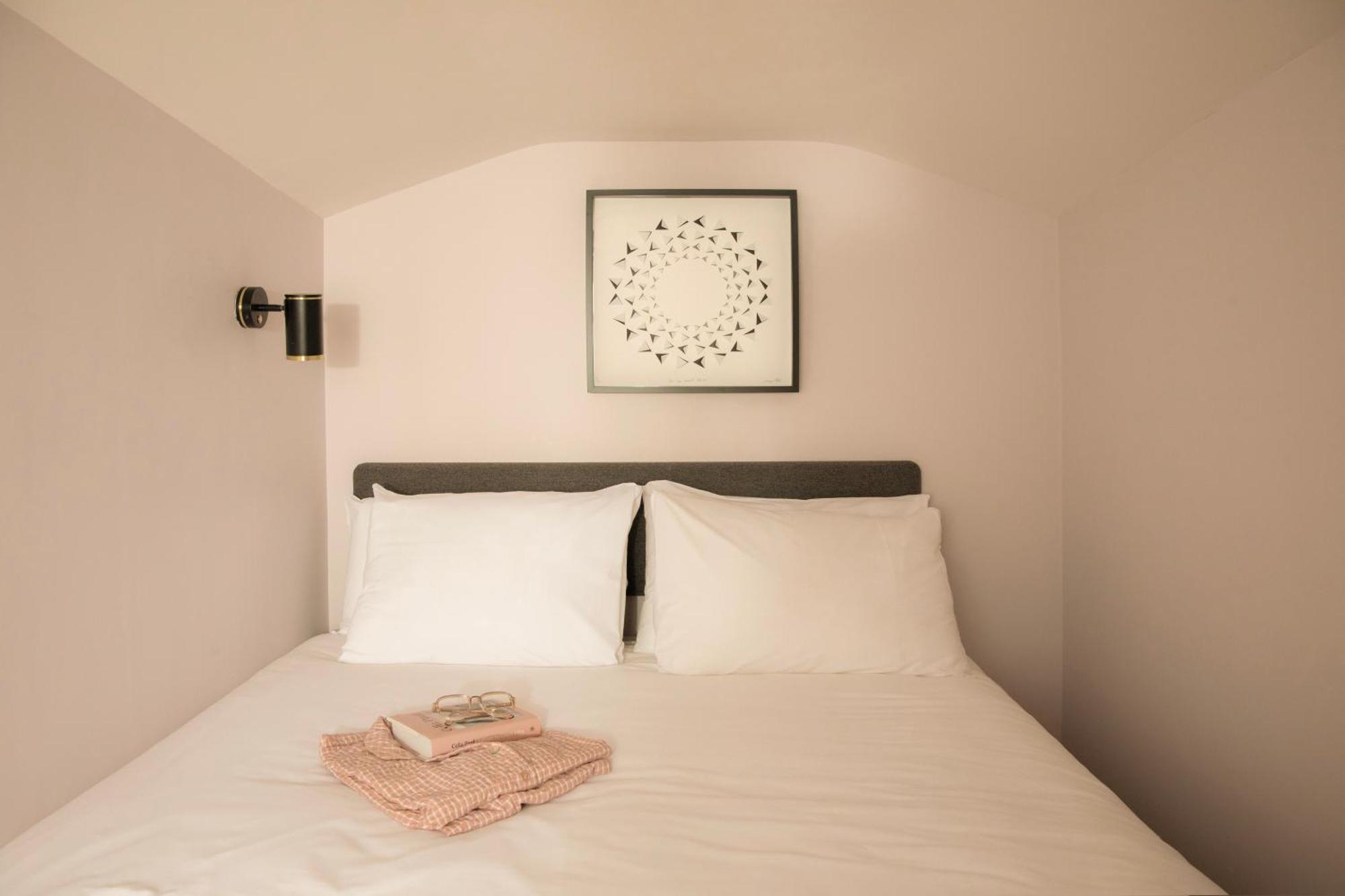 Aparthotel Bob W Holland Park London